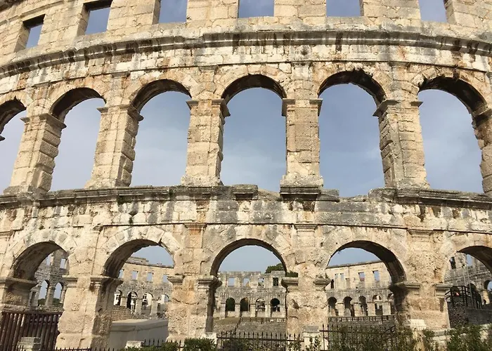 Luxury Old Town Apartment Pula