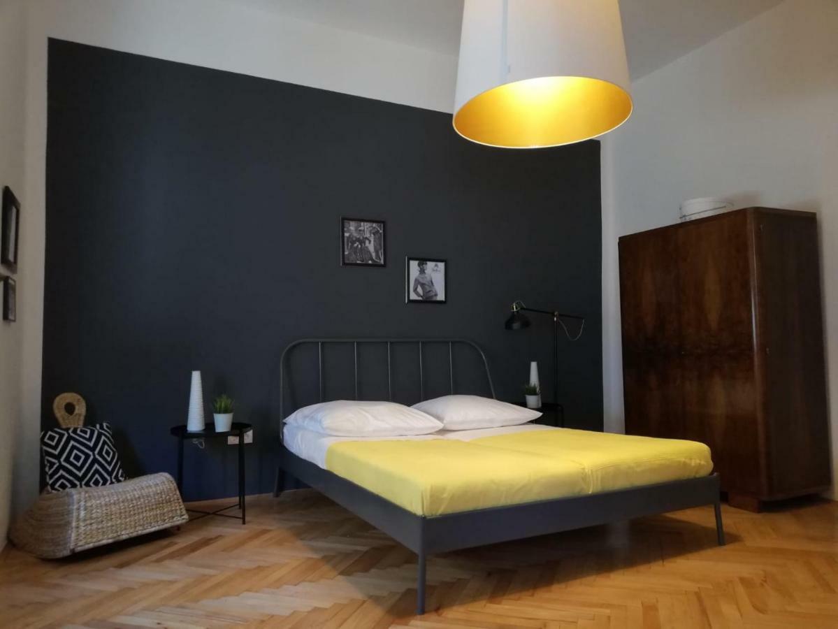 Luxury Old Town Apartment